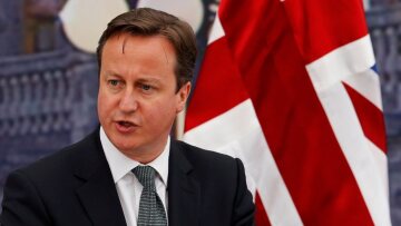 Κάμερον: Η Βρετανία δεν θα κατέρρεε αν εγκατέλειπε την ΕΕ	 