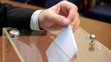 Κύπρος: Ψήφισαν οι τρεις βασικοί υποψήφιοι στις προεδρικές εκλογές