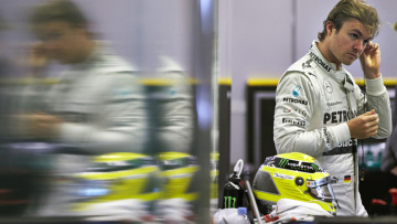 F1 δοκιμές LIVE: Πετάει η Mercedes!