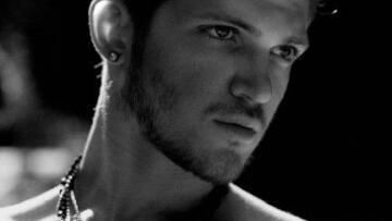 Μάχη για να κρατηθεί στη ζωή δίνει ο Τόμας Πρωτόπαπας