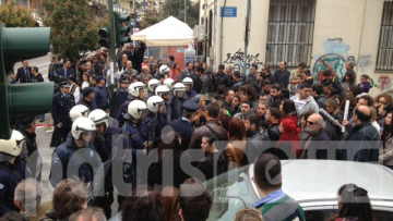 Πύργος: Με ένταση και μια σύλληψη η παρέλαση της 25ης Μαρτίου