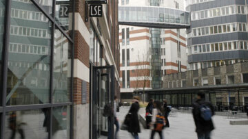 Το London School of Economics επιτίθεται στο BBC