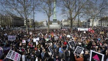 Διαδηλώσεις στο Παρίσι για το γάμο των ομοφυλόφιλων ζευγαριών