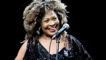 Η Τίνα Τάρνερ πήρε την ελβετική υπηκοότητα!