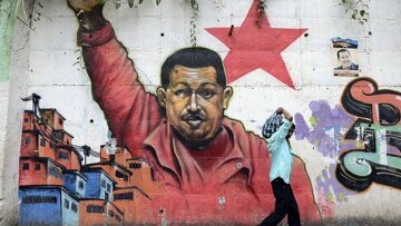 Κούβα: Χιλιάδες απέτισαν φόρο τιμής στον Ούγκο Τσάβες