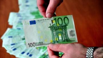 Έκλεψαν ουίσκι και πλήρωσαν τα υπόλοιπα με πλαστά!