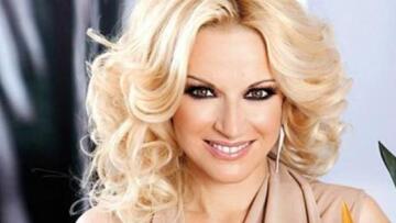 Στο πλευρό της Μαρίας Μπεκατώρου ο Μάκης Πουνέντης