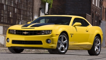 Οδηγούμε τη Chevrolet Camaro Transformers!