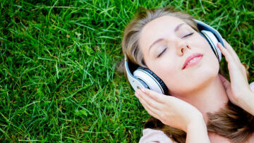 Η μουσική εκπαιδεύει τον «μαέστρο» του εγκεφάλου 