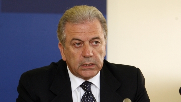 Αβραμόπουλος: Ήρθε η ώρα να κάνουμε επανίδρυση του κράτους