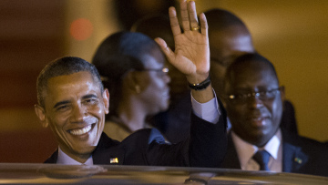 Στη Ν. Αφρική ο Ομπάμα στη σκιά του Μαντέλα που αργοσβήνει 