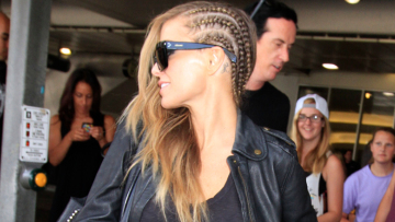  Carmen Electra: Ροκ εμφάνιση