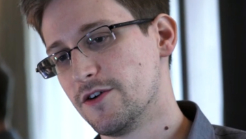 «Όχι» από Ισπανία και Ινδία στο αίτημα Σνόουντεν για παροχή ασύλου