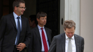 Διαψεύδει η Κομισιόν ότι υπάρχει τελεσίγραφο τριών ημερών στην Ελλάδα