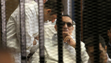 Στην ίδια φυλακή με τον Μουμπάρακ οι ηγέτες των Αδελφών Μουσουλμάνων