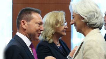 Eurogroup: 6,8 δισ. ευρώ σε δόσεις Ιούλιο, Αύγουστο και Οκτώβριο