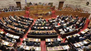 Με πλήρη αποζημίωση οι απολυμένοι της ΕΡΤ