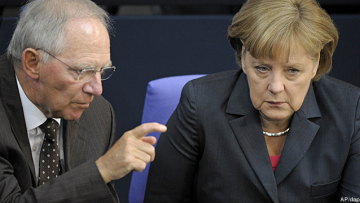 Διπλό «όχι» από Μέρκελ και Σόιμπλε σε νέο «κούρεμα»
