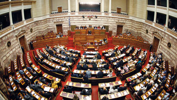 Ξεκίνησε η συζήτηση του πολυνομοσχεδίου στην Ολομέλεια