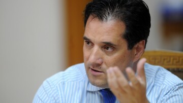 ΠΑΣΟΚ και ΔΗΜΑΡ καταδίκασαν την επίθεση εναντίον του Άδωνι