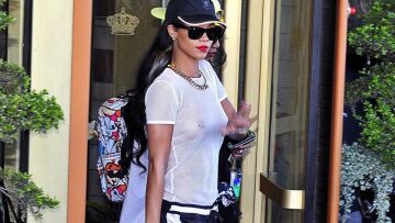 Οι τρυπημένες θηλές στο γυμνό στήθος της Rihanna!