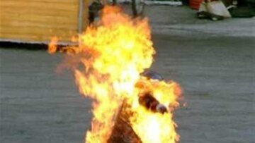Βουλγαρία: Εκτός κινδύνου νοσηλεύεται 38χρονη που αυτοπυρπολήθηκε