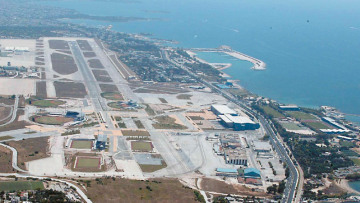 «Κατάσχεση» της δημόσιας περιουσίας απαιτεί η Τρόικα