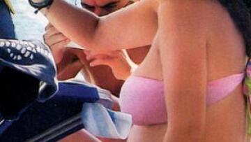 Βάσω Λασκαράκη: Για μπάνιο με φουσκωμένη κοιλίτσα