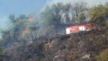 Σε εξέλιξη φωτιά στην Πρέβεζα