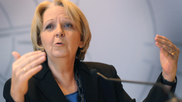 Η δεύτερη... «Σιδηρά Κυρία» της Γερμανίας τα βάζει με τη Μέρκελ