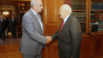 Μεϊμαράκης σε Παπούλια: «Πρέπει να απομονώσουμε πλήρως τη βία και τις ακραίες φωνές»