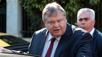 Βενιζέλος: «Μια ομαδική παραίτηση της Χ.Α. δεν είναι απειλή, είναι ευκαιρία»