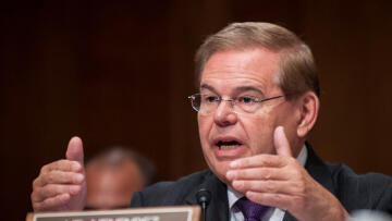 Ιδιωτικό δείπνο με τον Ρόμπερτ Μενέντεζ είχε χθες ο Σαμαράς 