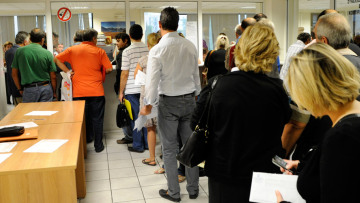 Στο 26% ο φόρος στα μπλοκάκια