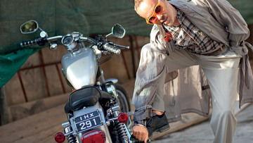 Λάκης Γαβαλάς:Ολική επαναφορά