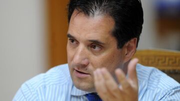 Άδωνις: Δεν ισχύουν τα περί 1.370 απολύσεων γιατρών του ΕΟΠΥΥ