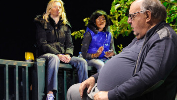 Πάγκαλος: Η Ραχήλ Μακρή καθόταν πάνω στα κάγκελα που είναι και μυτερά...