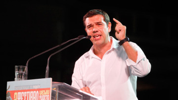 Γιατί ο Τσίπρας κάνει άνοιγμα σε βουλευτές του ΠΑΣΟΚ