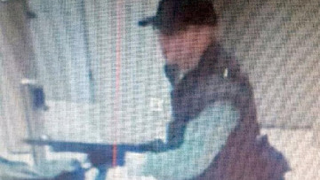 Αυτός είναι ο δράστης που έσπειρε τον πανικό στο Παρίσι