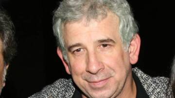 Φιλιππίδης: «Μας έβαλαν και αγοράσαμε σπίτια και τώρα μας λένε να τα νοικιάσουμε» 