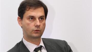 Θεοχάρης: Τακτοποιήστε τις οφειλές σας εντός 15ημέρου, αλλιώς έρχονται κατασχέσεις