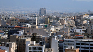 Πλειστηριασμοί: Τι προβλέπει η «μέση λύση» της κυβέρνησης