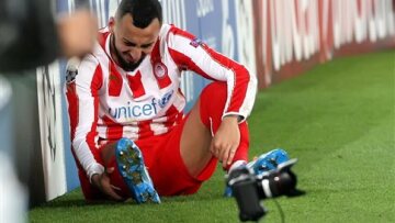 Χάνει Μήτρογλου για ένα μήνα ο Ολυμπιακός