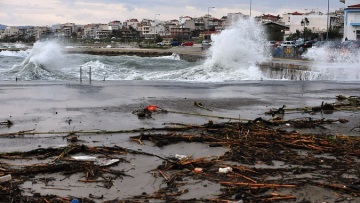 Δείτε φωτογραφίες από την κακοκαιρία σε όλη τη χώρα