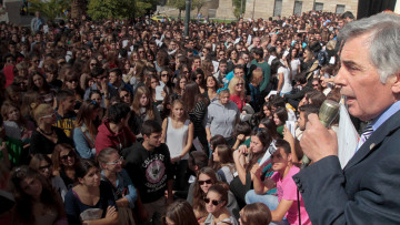 Πελεγρίνης: Από το σανίδι, στο πειθαρχικό - Σε «ομηρία» χιλιάδες φοιτητές