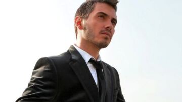 Χατζηγιάννης για Σφακιανάκη: «Οι τραγουδιστές δεν είναι πολιτικοί»