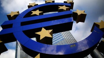 EKT: Διατηρεί αμετάβλητο το βασικό επιτόκιο στο 0,25%