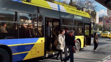 Το δωρεάν Wi-Fi ξεκινά από τρόλεϊ και αστικά λεωφορεία!