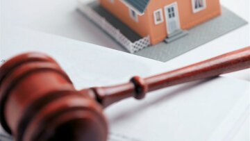 Πλειστηριασμοί: Προς συμφωνία τρόικας - κυβέρνησης σε «μοντέλο Ιρλανδίας»