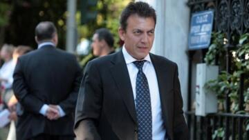 Κρίσιμη συνάντηση Βρούτση - Τρόικας για τα ασφαλιστικά ταμεία